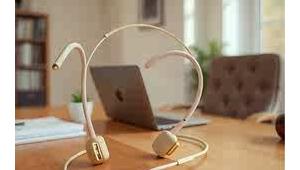 電腦面前齊唱：共同奏響的音樂篇章